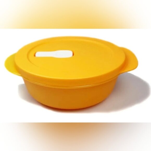 Tupperware Other - SOLD POSH CAN- Buy 2 get 1 free - Tupperware Crystalwave 2 1/2 cup